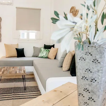 מלון דירות Joanna Kamári