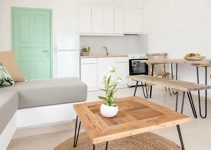 乔安娜别墅酒店 4* Kamári