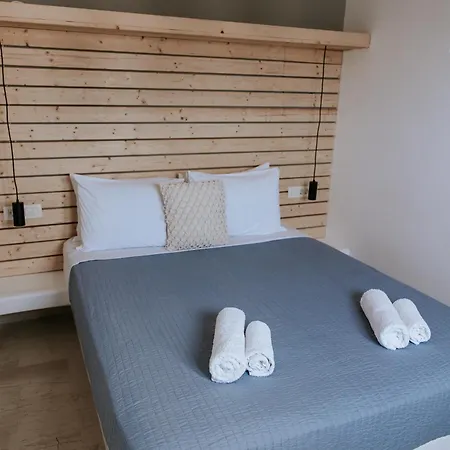 Joanna Apartmanhotel Kamári