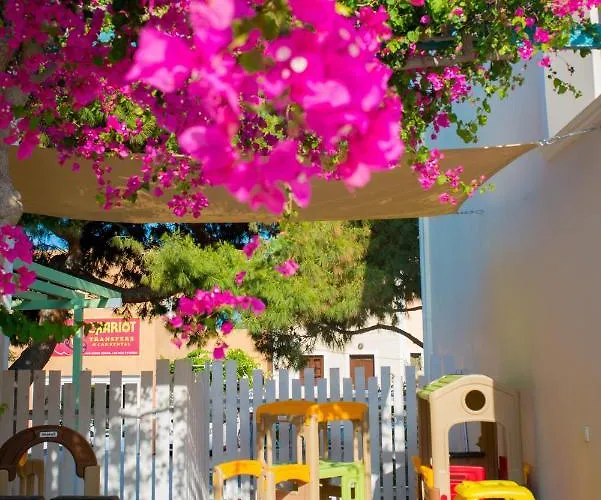 Aparthotel Joanna Villas Kamari (Santorini)