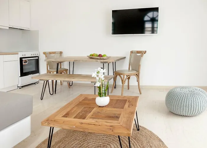 Joanna Villas 4* Kamari (Santorini)