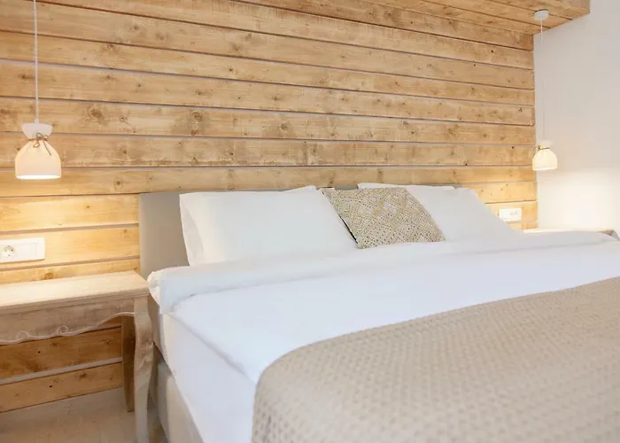 Joanna Villas 4* Kamari (Santorini)